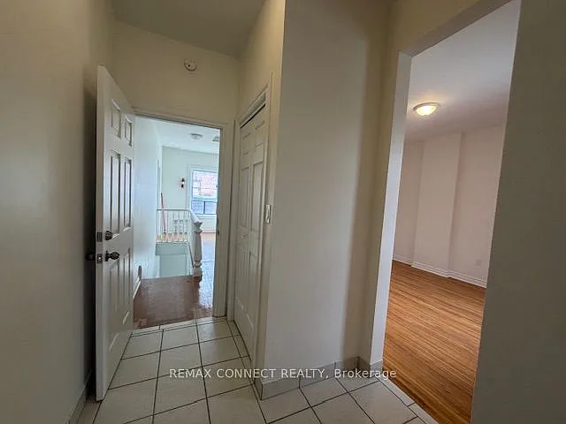 267 Catharine St N #2 — Photo 9
