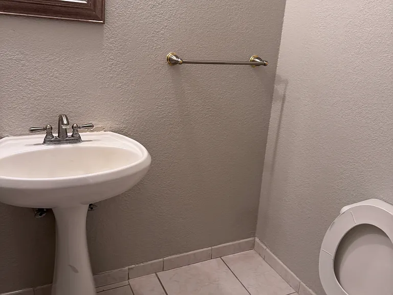 506 Lanfair Cir — Photo 7