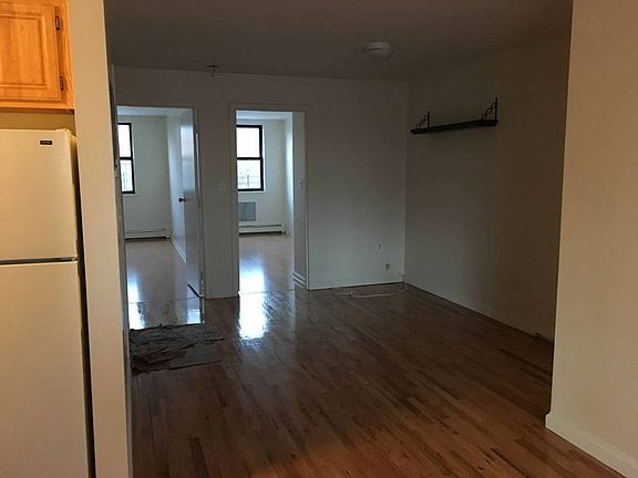 4th image of 312 Hart St #3A