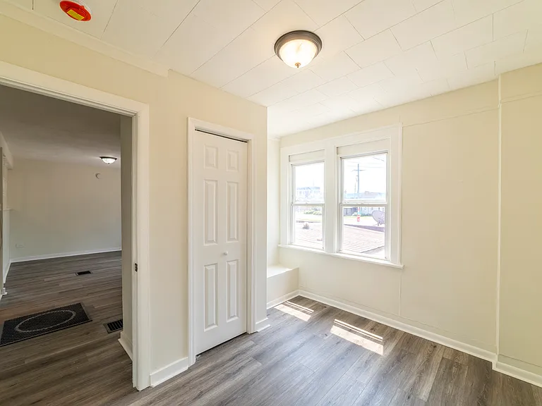 19 Rimbach St #6 — Photo 15