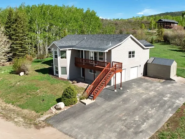 29950 Rock Point Trl, Oak Creek, CO 80467