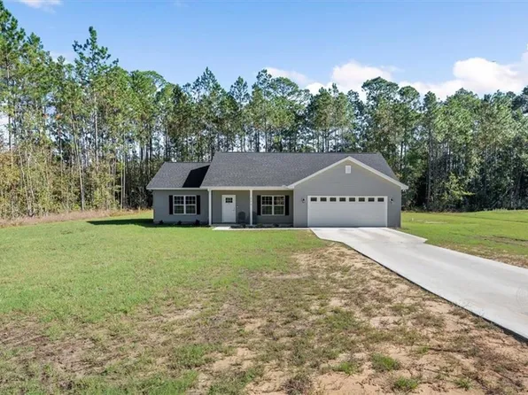 415 Pineview Ave, Baxley, GA 31513