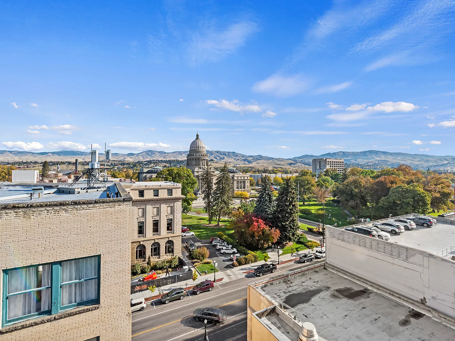 Idaho Building Apartments — Photo 4