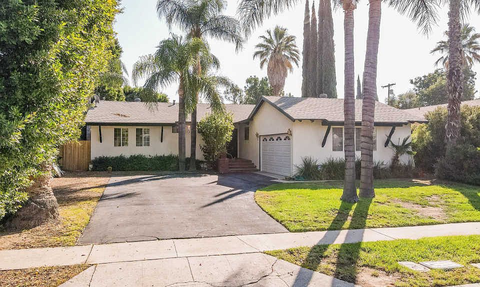 1st image of 10216 Valjean Ave