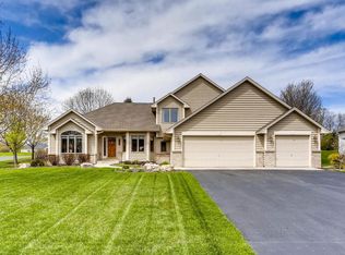 8701 Comstock Ln N, Maple Grove, MN 55311
