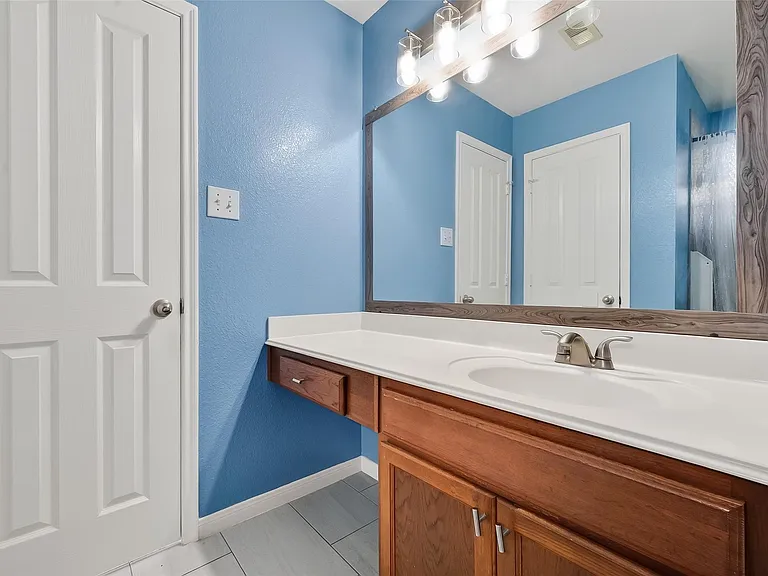 20610 Moonrise River Ln — Photo 31