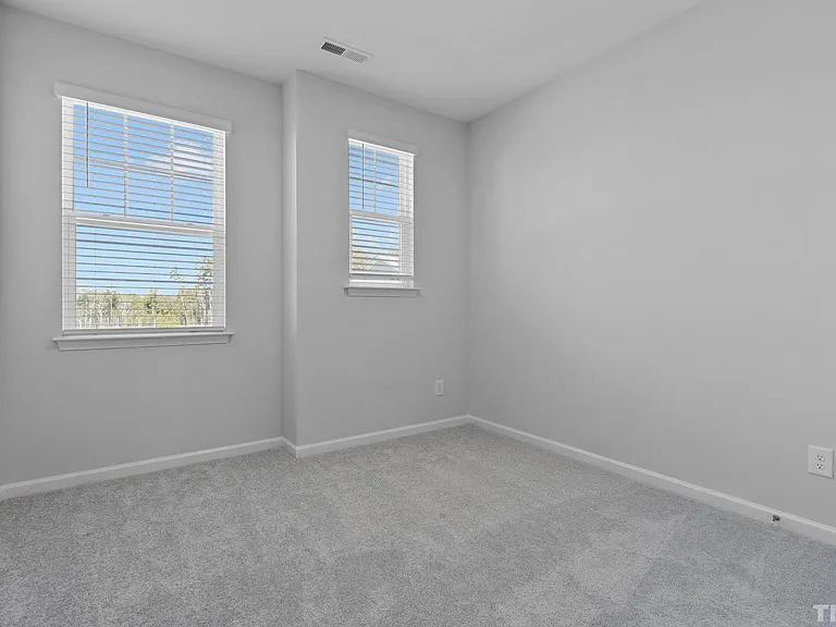 1206 Commack Dr — Photo 35