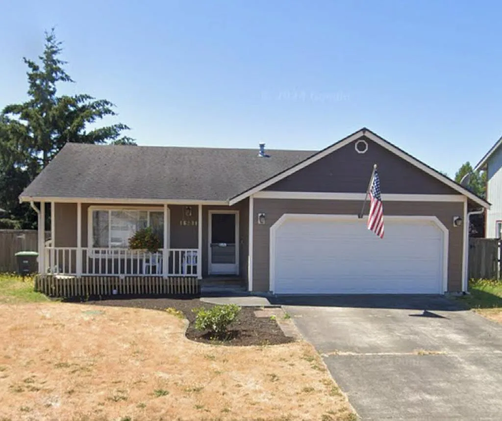16231 Prairie Creek Loop SE photo 1