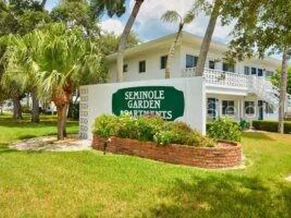 8525 111th St APT 205, Seminole, FL 33772