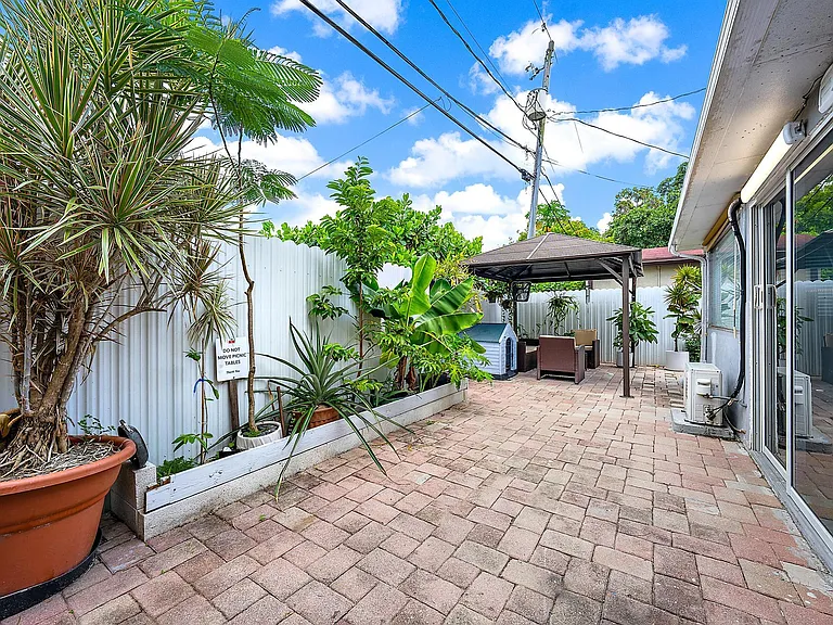 904 Ortega Rd — Photo 18