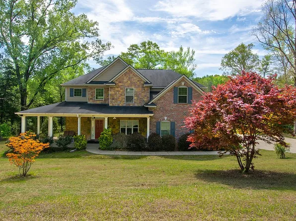 1911 Southlake Dr, Opelika, AL 36804