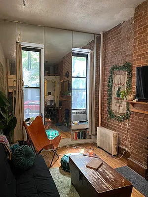 Rented by Sandra Greer Real Estate | media 12