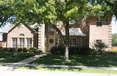 1st image of 422 Park Valley Dr