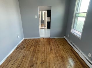 44 E 14th St #3R, Bayonne, NJ 07002