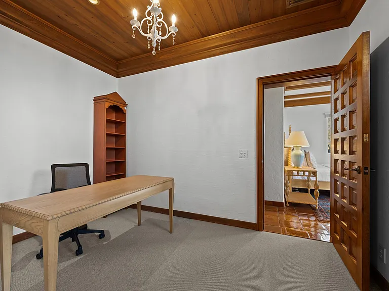 240 N Ocean Blvd — Photo 27