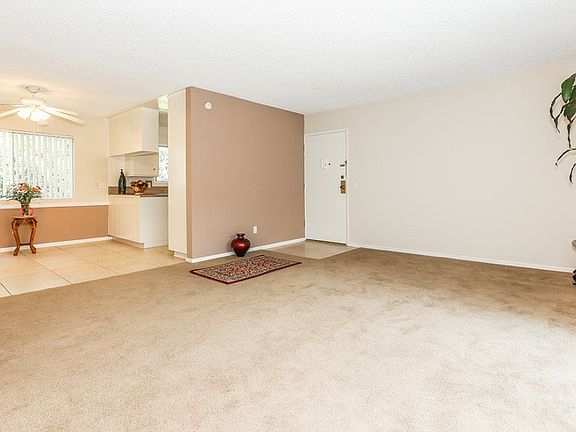 5th image of 634 W Sierra Madre Blvd APT J