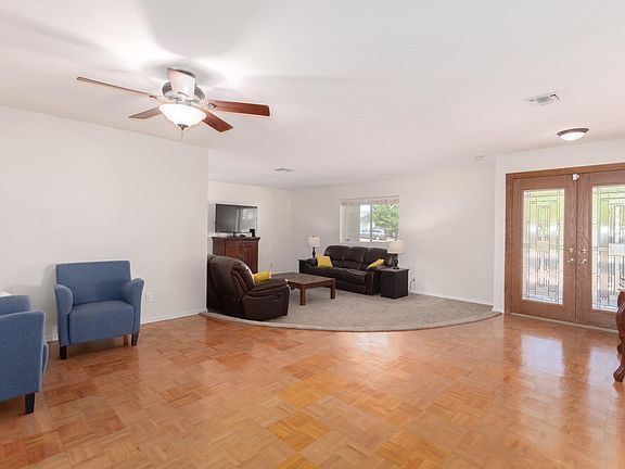 4th image of 1260 N Barkley