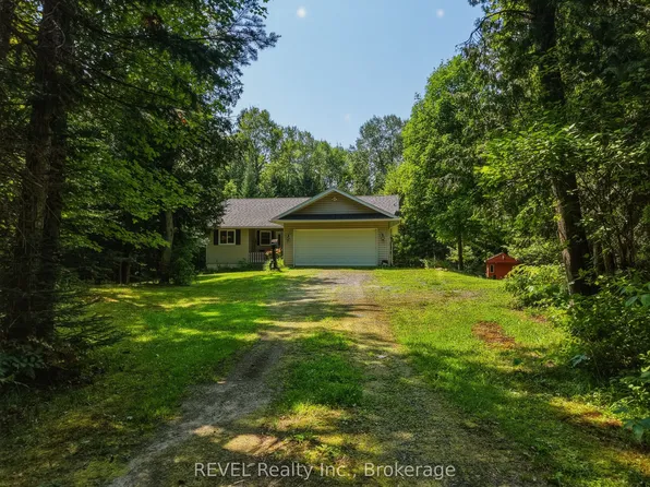 52 Orr Rd, Huntsville, ON P0B 1M0