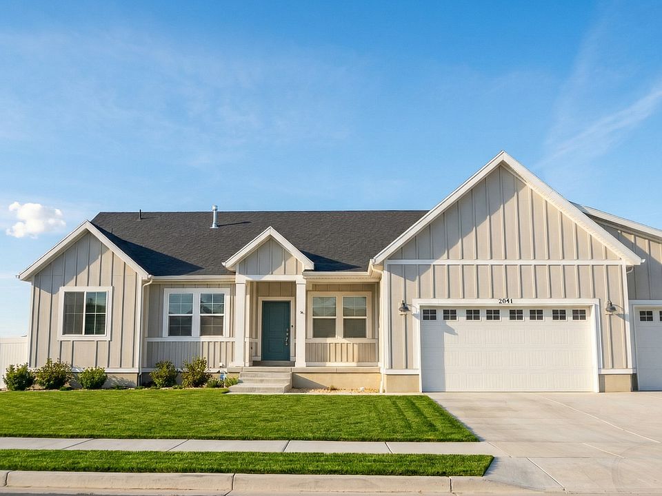 1st image of 2041 E Granite Ln #1