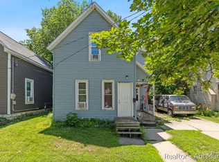 238 Travis St NE, Grand Rapids, MI 49505