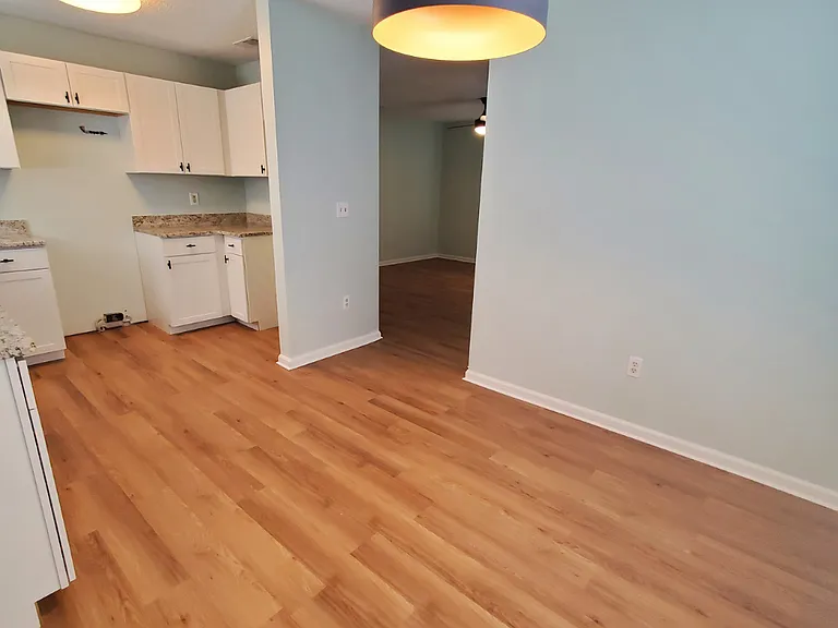 1214 Florida Ave — Photo 3