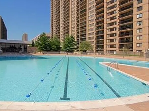 3705 S George Mason Dr, Falls Church, VA