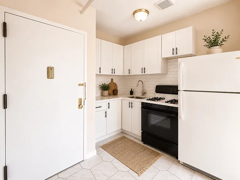 1820 Grove St #3B — Photo 3