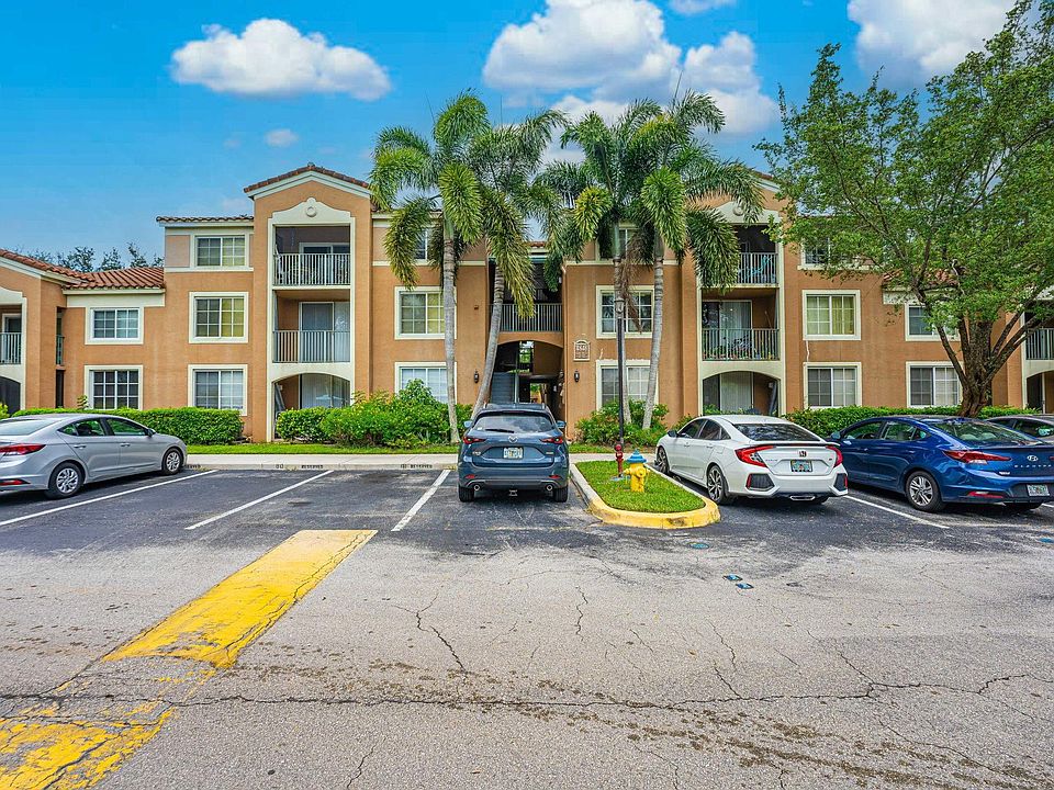 1st image of 4848 N State Road 7 #202