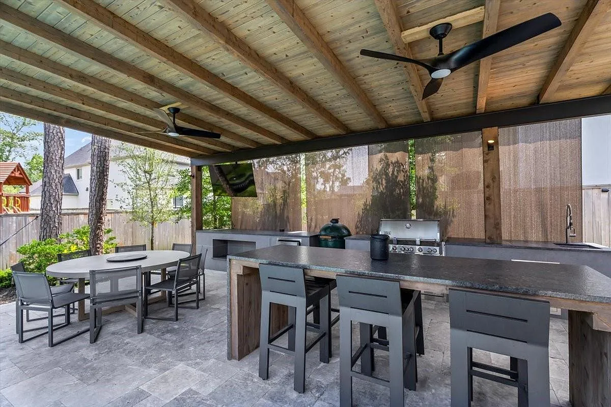 4 bed, 4.5 bath, 3412 sqft, $7,350 — Photo 3