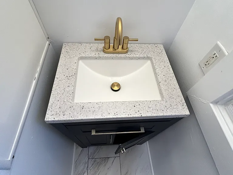 49 Liberty St #4 — Photo 4