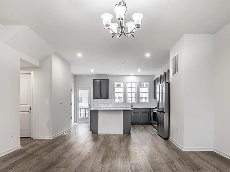 14564 Pomona Ln — Photo 14