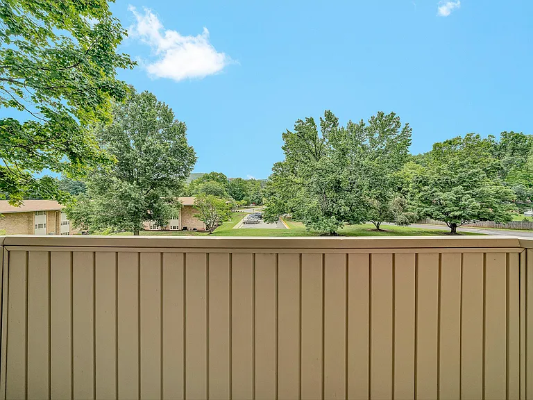 5260 Crossbow Cir #7D — Photo 16