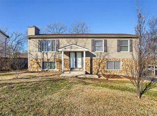 2313 Buller Dr, Saint Louis, MO 63114