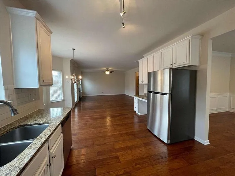4205 Pointe Vecchio Cir — Photo 13