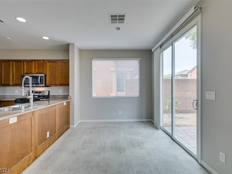 284 Trailing Putt Way — Photo 18