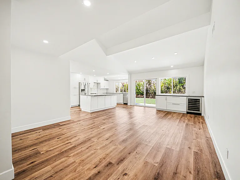 28817 Barragan St — Photo 32