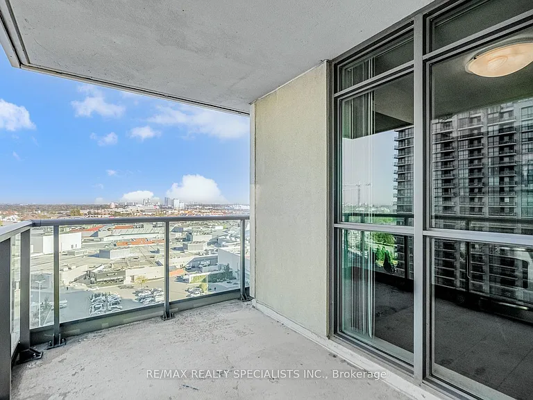 215 Sherway Gardens Rd #1607 — Photo 26