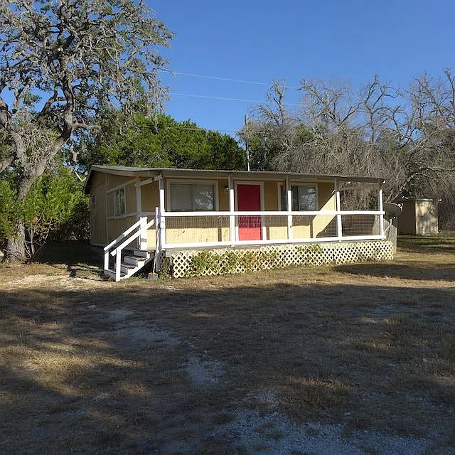 1 bed, 1.0 bath, 560 sqft, $825 — Photo 1