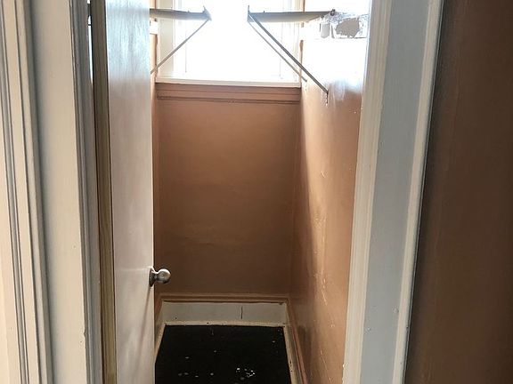 5th image of 12022 Griffing Ave