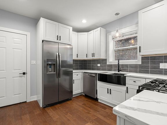 5th image of 5542 W 64th St