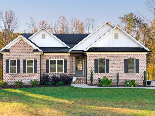 9310 Concord Church Rd, Lewisville, NC 27023