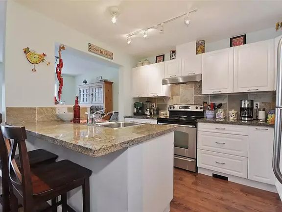 3rd image of 4401 Blauson Blvd