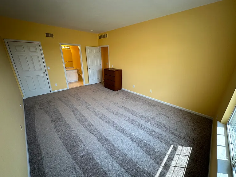 1155 Alameda Blvd #40 — Photo 9