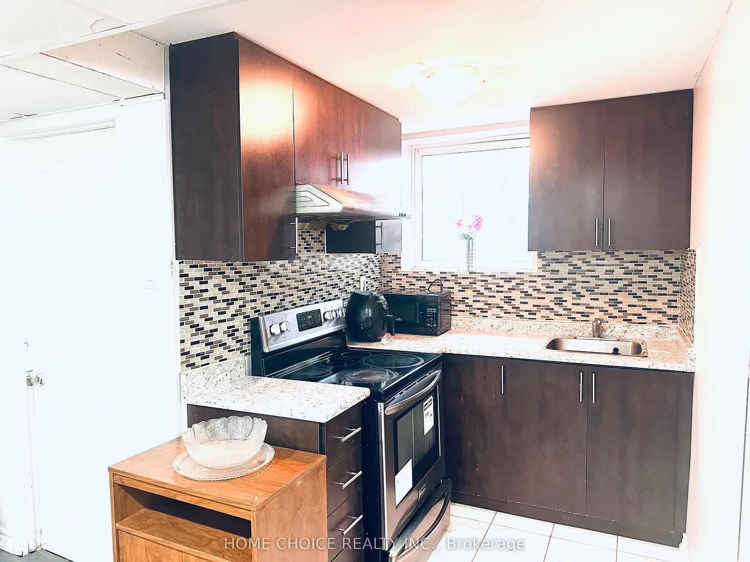 2 bed, $2,000 — Photo 4