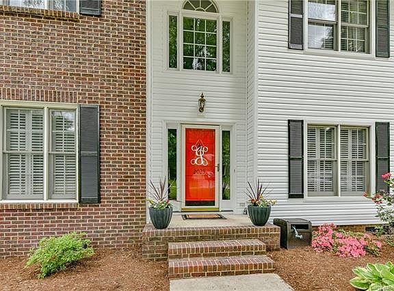 3rd image of 2025 Brandywine Dr #13
