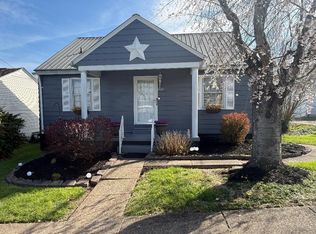 1105 B St, Ceredo, WV 25507