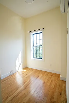 Rented by Lodger Corp | media 22