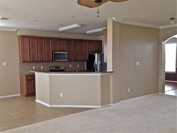 4th image of 6203 Melanie Dr