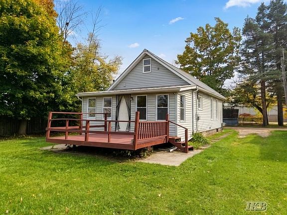 3rd image of 108 Park Ln