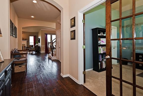 3rd image of 7304 Lawndale Ct
